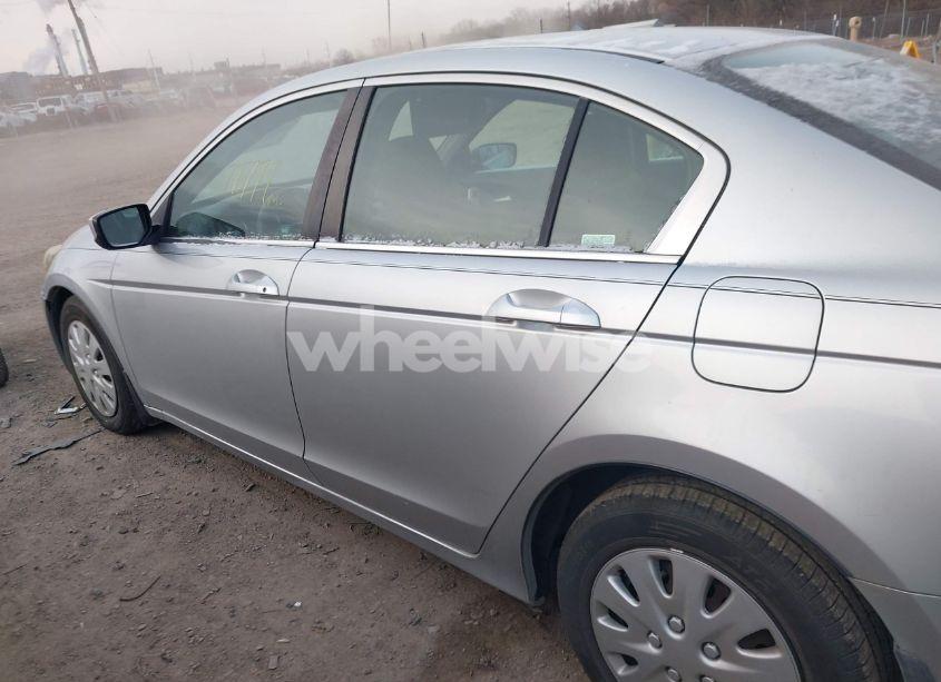 Photo 15 of 2009 Honda Accord 2.4 LX (VIN 1HGCP26329A095725)