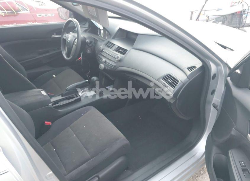 Photo 5 of 2009 Honda Accord 2.4 LX (VIN 1HGCP26329A095725)