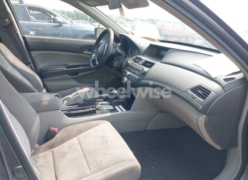 Photo 5 of 2009 Honda Accord 2.4 LX (VIN 1HGCP26329A170603)