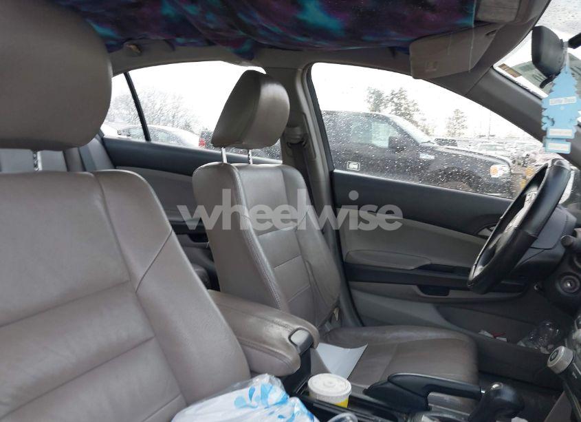 Photo 5 of 2009 Honda Accord 2.4 LX (VIN 1HGCP26339A019852)