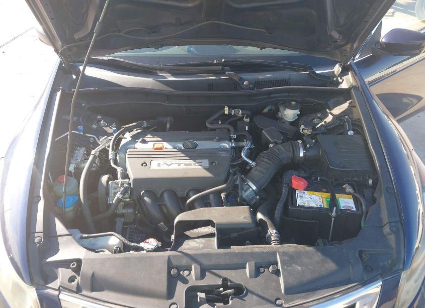 Photo 10 of 2009 Honda Accord 2.4 LX (VIN 1HGCP26339A042483)