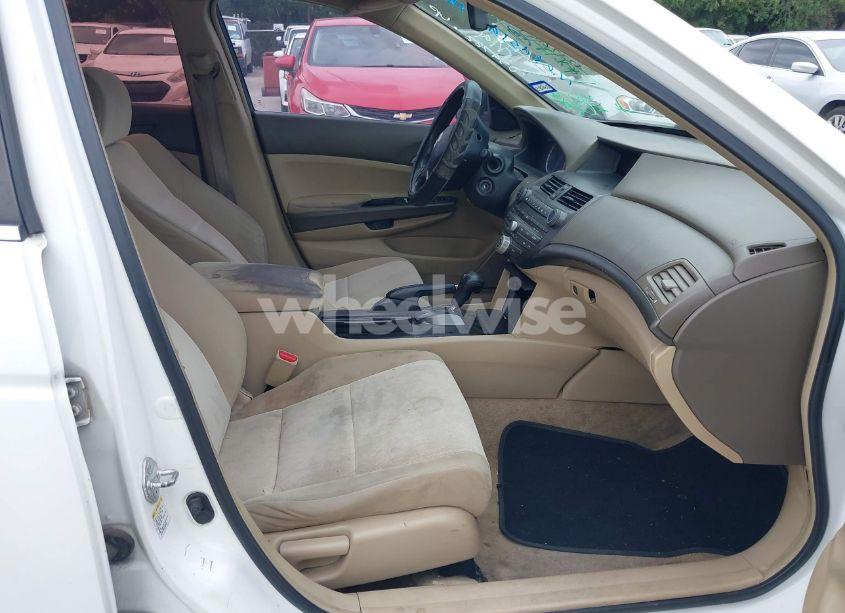 Photo 5 of 2009 Honda Accord 2.4 LX (VIN 1HGCP26339A059722)