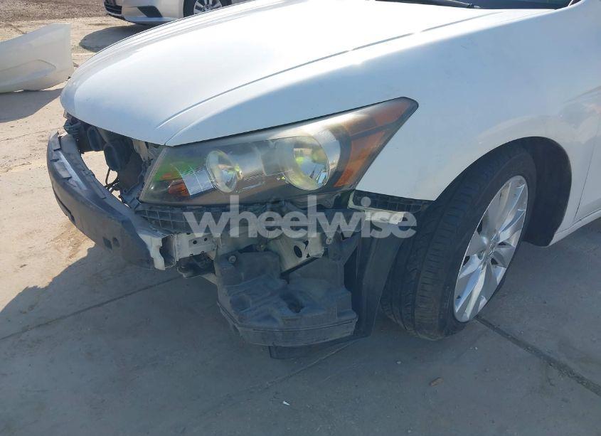 Photo 18 of 2009 Honda Accord 2.4 LX (VIN 1HGCP26339A125055)