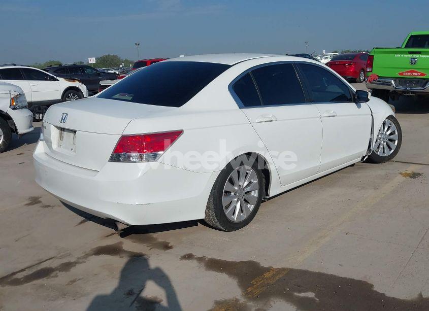 Photo 4 of 2009 Honda Accord 2.4 LX (VIN 1HGCP26339A125055)