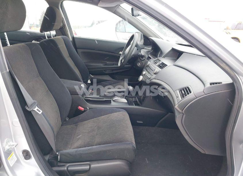 Photo 5 of 2009 Honda Accord 2.4 LX (VIN 1HGCP26339A142602)