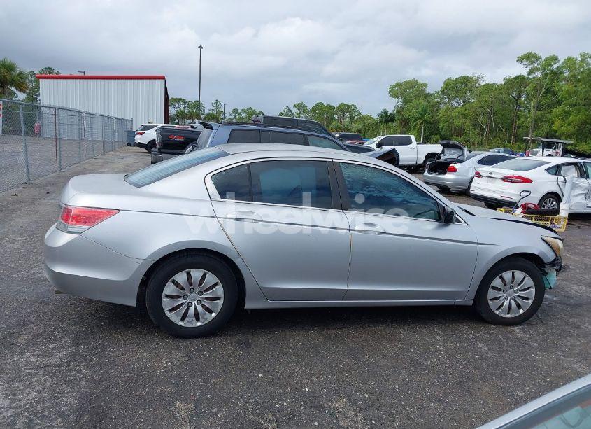 Photo 14 of 2009 Honda Accord LX (VIN 1HGCP26339A198653)