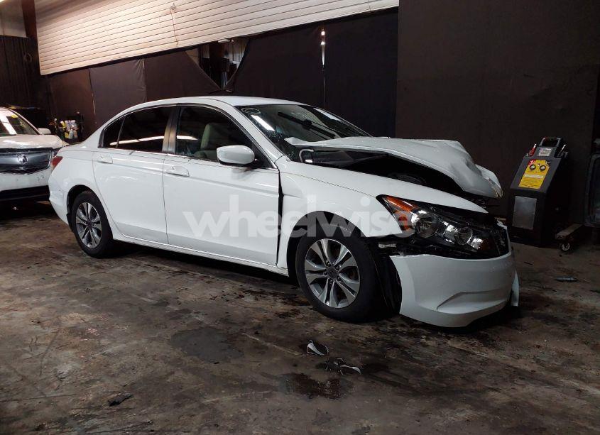 2008 Honda Accord 2.4 LX (VIN 1HGCP26348A009717) main photo