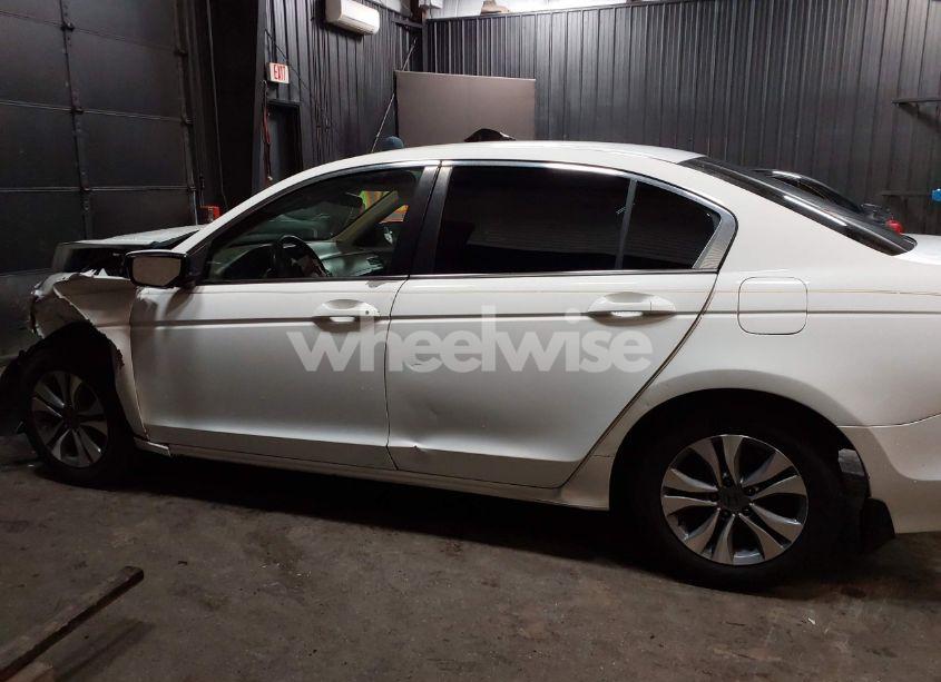 Photo 14 of 2008 Honda Accord 2.4 LX (VIN 1HGCP26348A009717)