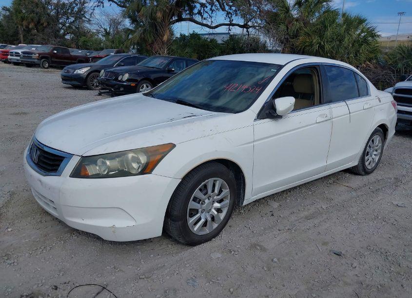 Photo 2 of 2009 Honda Accord LX (VIN 1HGCP26349A069336)