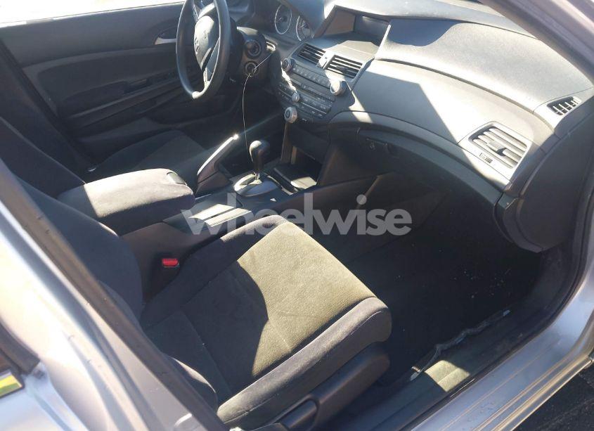 Photo 5 of 2009 Honda Accord 2.4 LX (VIN 1HGCP26349A104456)