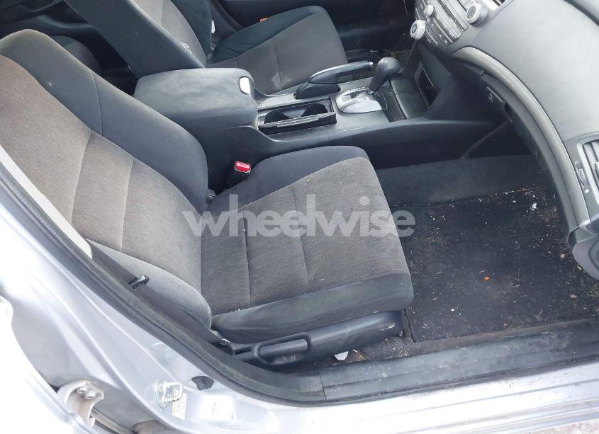 Photo 5 of 2009 Honda Accord 2.4 LX (VIN 1HGCP26359A120763)