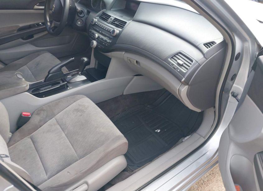 Photo 8 of 2009 Honda Accord 2.4 LX (VIN 1HGCP26359A152631)