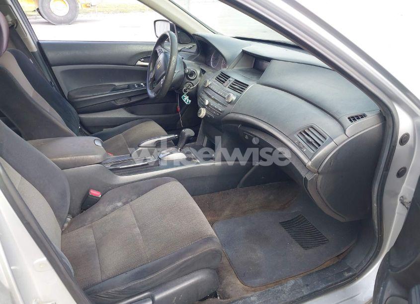 Photo 5 of 2008 Honda Accord 2.4 LX (VIN 1HGCP26368A120995)