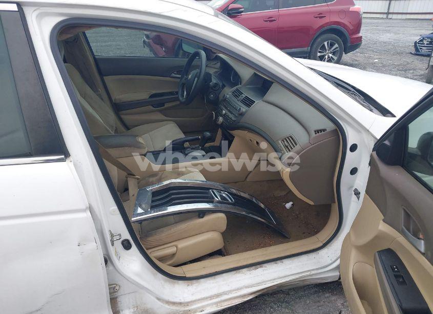 Photo 5 of 2009 Honda Accord 2.4 LX (VIN 1HGCP26369A027511)