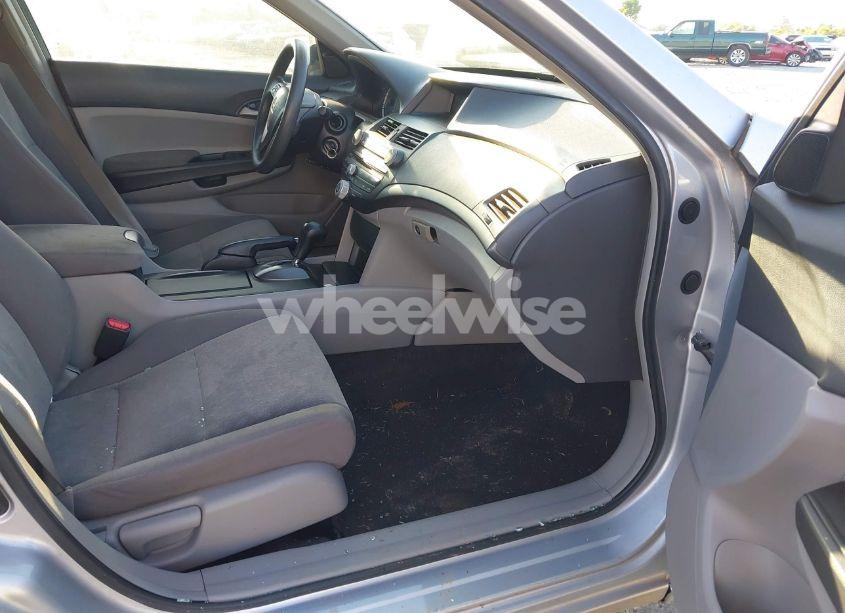 Photo 5 of 2009 Honda Accord 2.4 LX (VIN 1HGCP26369A156476)