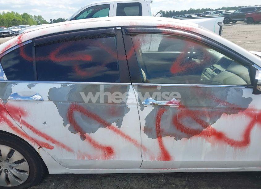 Photo 13 of 2009 Honda Accord 2.4 LX (VIN 1HGCP26369A190868)