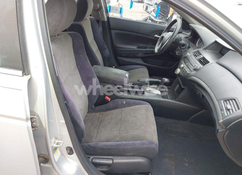 Photo 5 of 2008 Honda Accord 2.4 LX (VIN 1HGCP26378A157988)