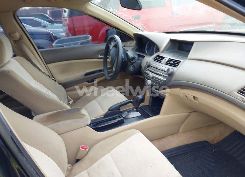 Photo 5 of 2009 Honda Accord 2.4 LX (VIN 1HGCP26379A032555)