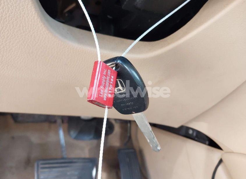 Photo 11 of 2009 Honda Accord 2.4 LX (VIN 1HGCP26379A161010)