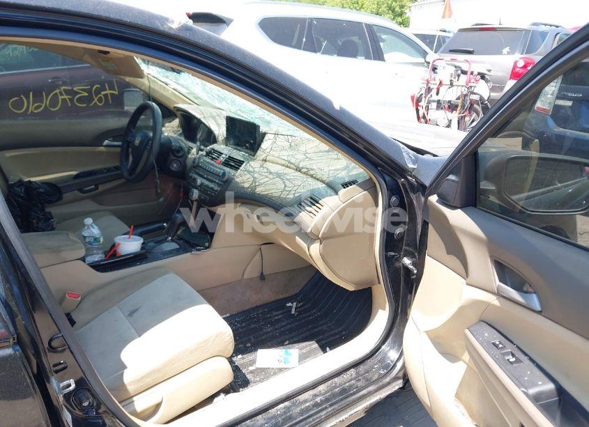 Photo 5 of 2009 Honda Accord 2.4 LX (VIN 1HGCP26379A161010)