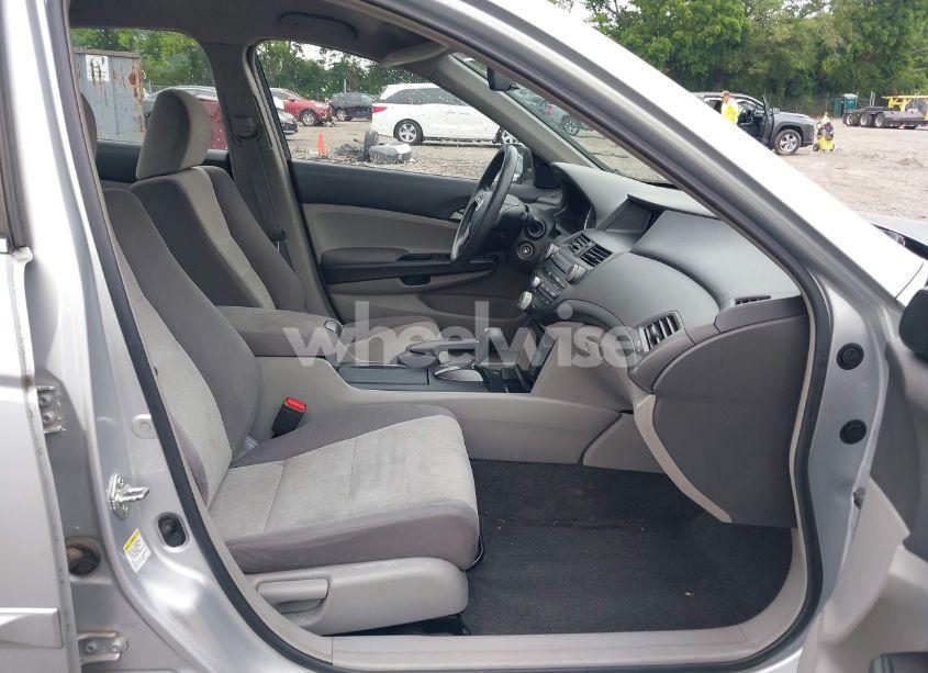 Photo 5 of 2008 Honda Accord 2.4 LX (VIN 1HGCP26388A137975)