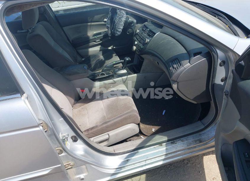 Photo 5 of 2009 Honda Accord 2.4 LX (VIN 1HGCP26389A054807)