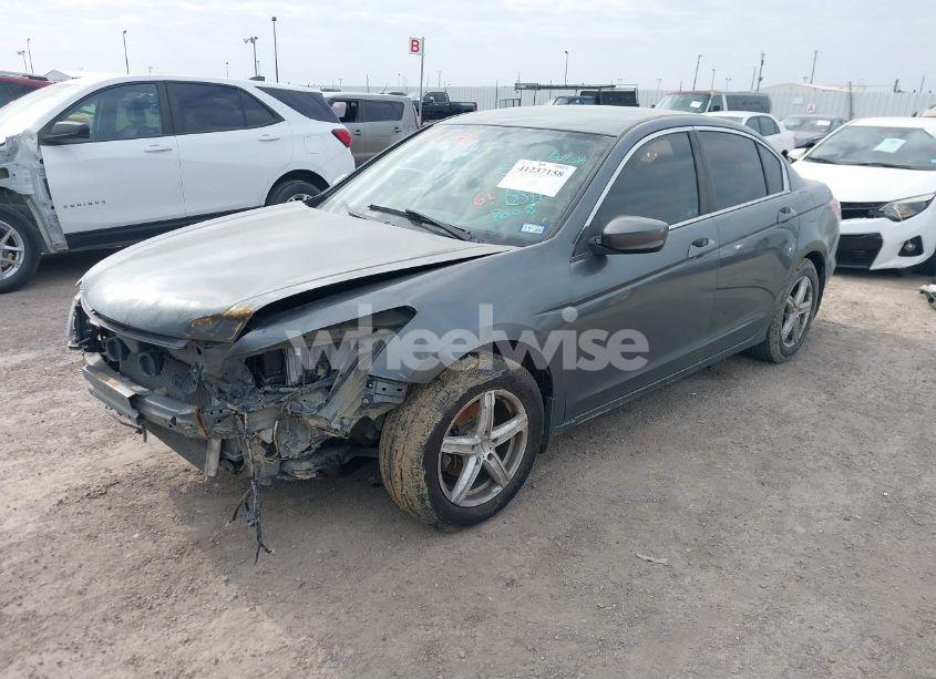 Photo 2 of 2009 Honda Accord 2.4 LX (VIN 1HGCP26389A062115)