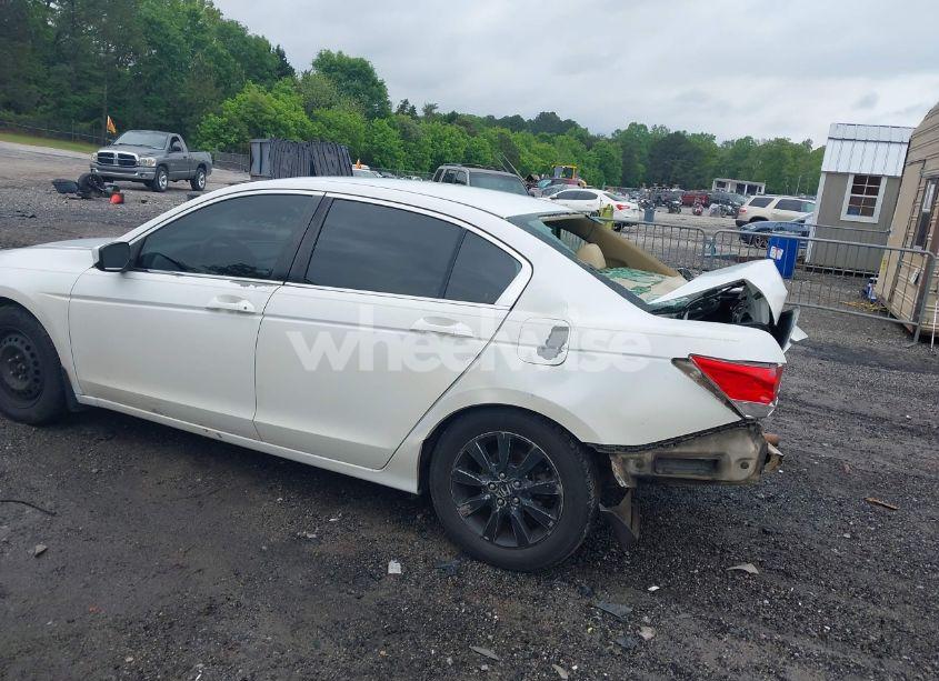 Photo 3 of 2009 Honda Accord 2.4 LX (VIN 1HGCP26389A069484)