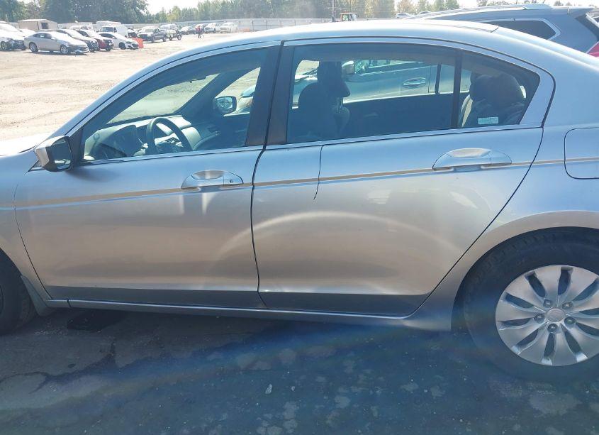 Photo 14 of 2009 Honda Accord 2.4 LX (VIN 1HGCP26389A093851)