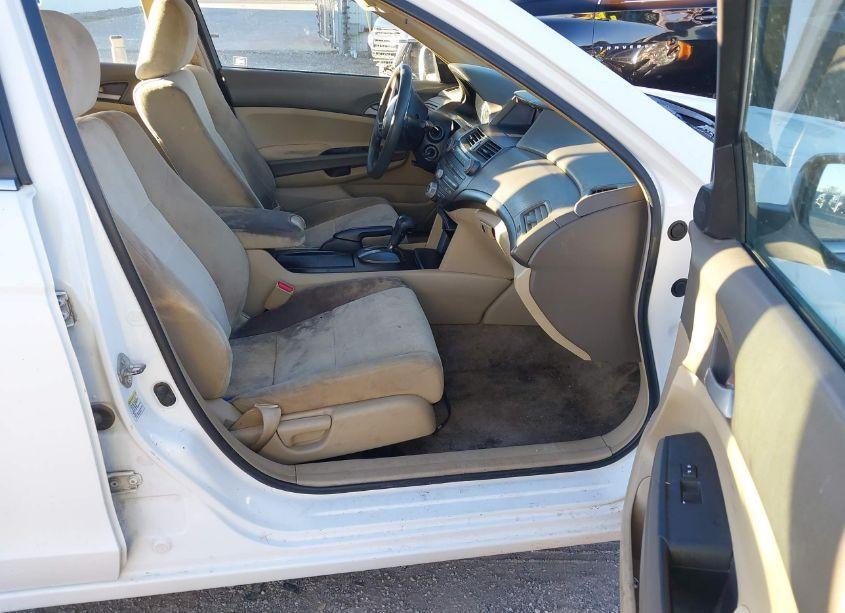 Photo 5 of 2009 Honda Accord 2.4 LX (VIN 1HGCP26389A148900)