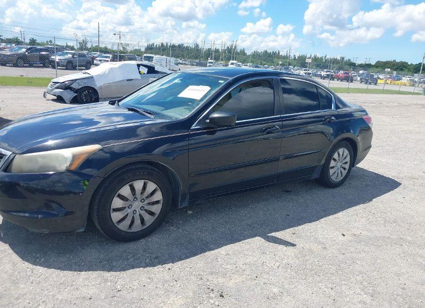 Photo 2 of 2009 Honda Accord 2.4 LX (VIN 1HGCP26399A039068)