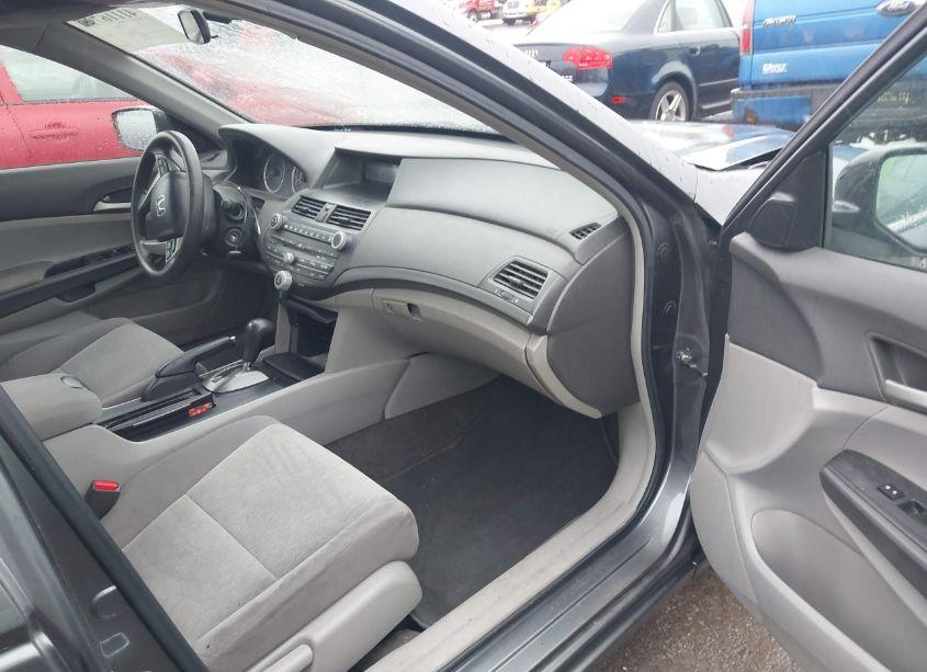 Photo 5 of 2009 Honda Accord 2.4 LX (VIN 1HGCP26399A097942)