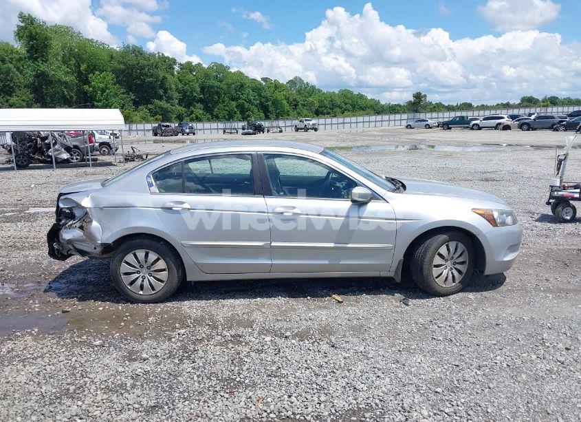 Photo 13 of 2008 Honda Accord 2.4 LX (VIN 1HGCP263X8A137931)