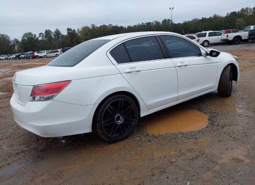 Photo 4 of 2009 Honda Accord LX (VIN 1HGCP263X9A029858)