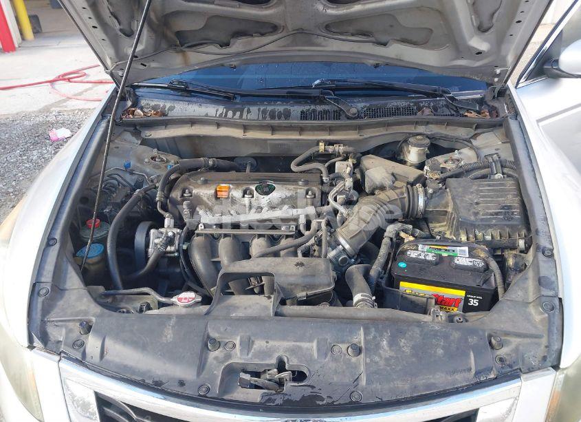 Photo 10 of 2009 Honda Accord 2.4 LX (VIN 1HGCP263X9A063704)