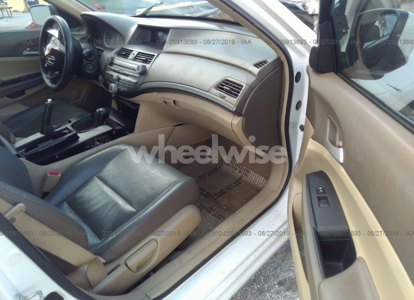 Photo 5 of 2009 Honda Accord 2.4 LX (VIN 1HGCP263X9A153371)