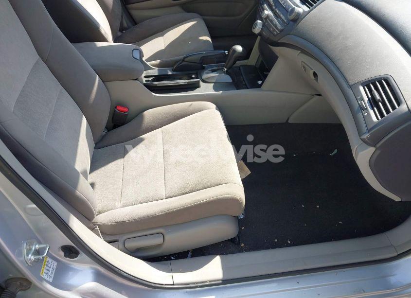 Photo 5 of 2009 Honda Accord 2.4 LX (VIN 1HGCP263X9A185995)