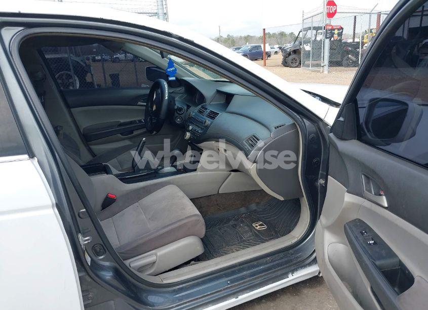 Photo 5 of 2008 Honda Accord 2.4 LX-P (VIN 1HGCP26408A165603)