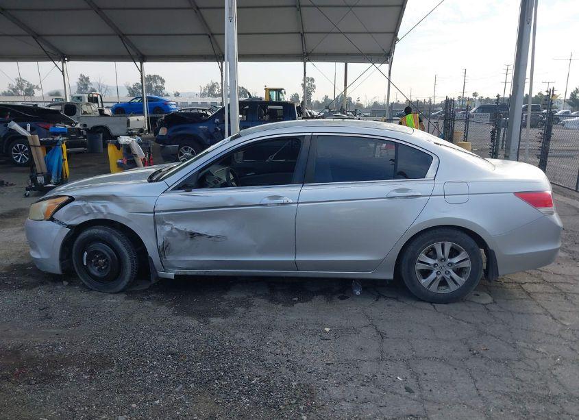 Photo 14 of 2009 Honda Accord 2.4 LX-P (VIN 1HGCP26409A021566)