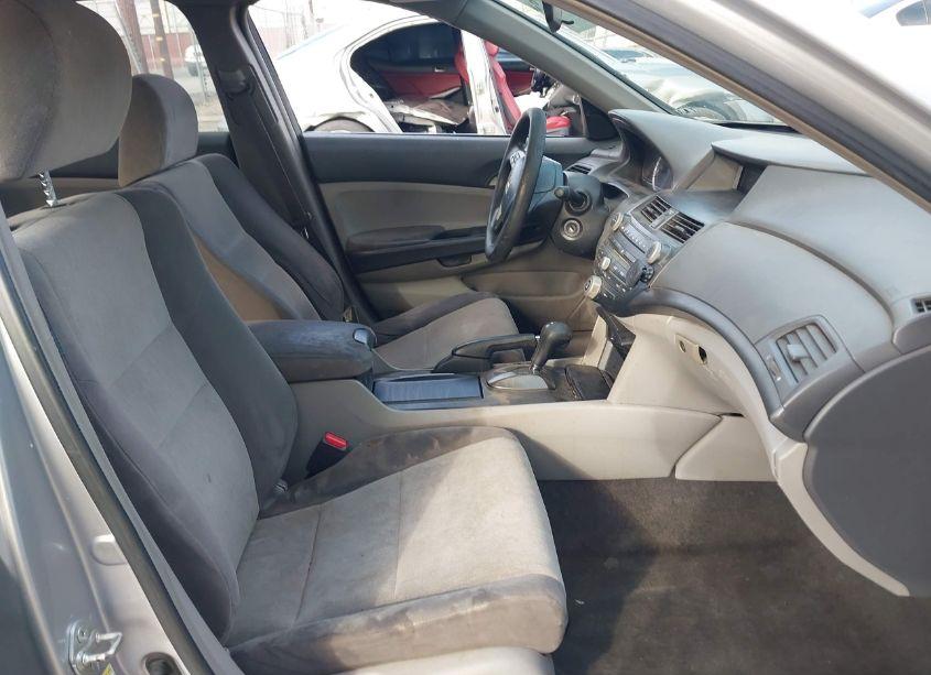 Photo 5 of 2009 Honda Accord 2.4 LX-P (VIN 1HGCP26409A021566)