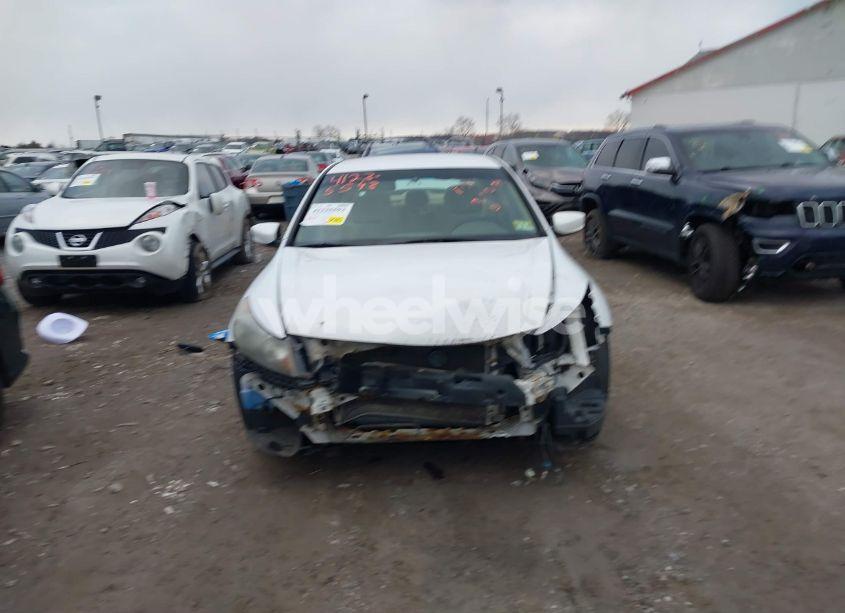 Photo 12 of 2009 Honda Accord 2.4 LX-P (VIN 1HGCP26409A065101)