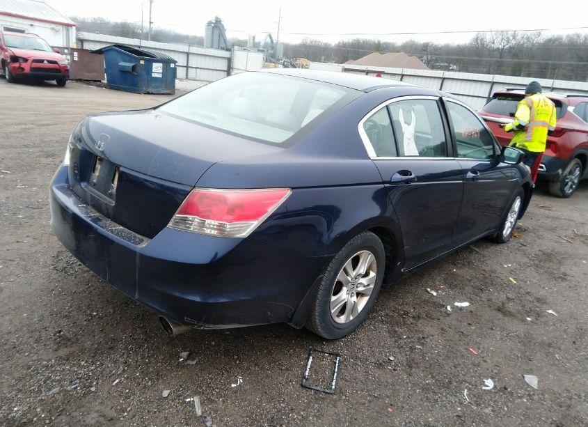 Photo 4 of 2008 Honda Accord 2.4 LX-P (VIN 1HGCP26418A042912)