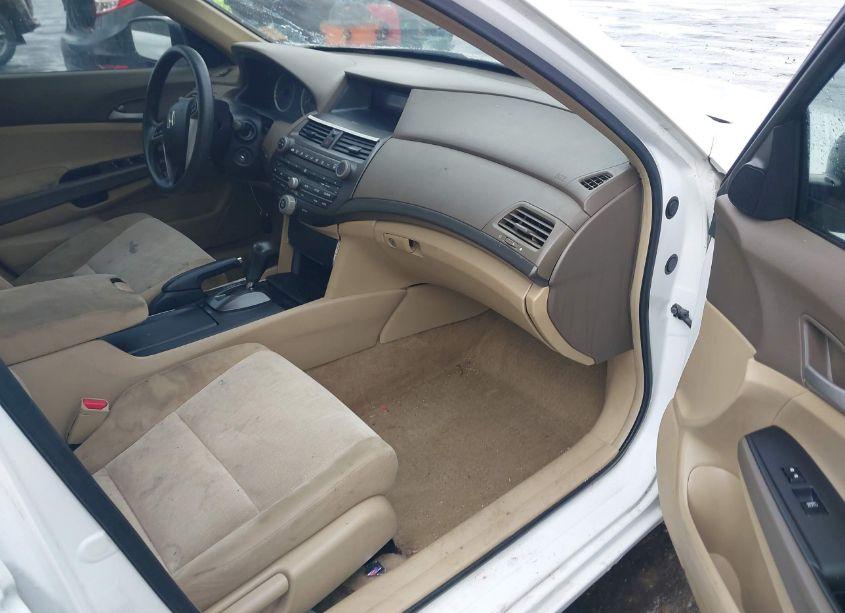 Photo 5 of 2009 Honda Accord 2.4 LX-P (VIN 1HGCP26419A027456)