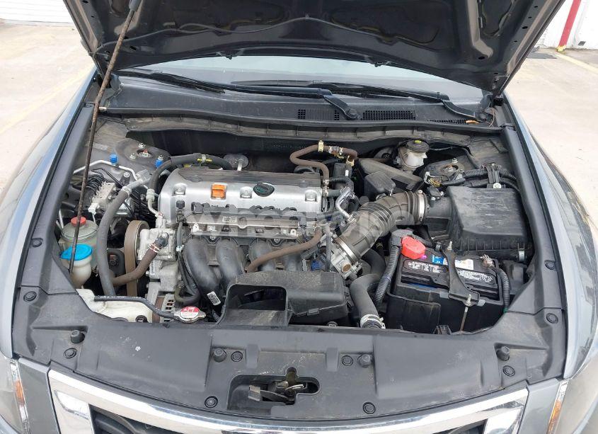 Photo 10 of 2009 Honda Accord 2.4 LX-P (VIN 1HGCP26419A048730)