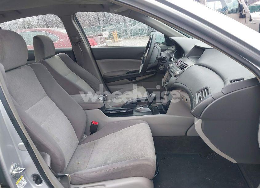 Photo 5 of 2009 Honda Accord 2.4 LX-P (VIN 1HGCP26419A129811)