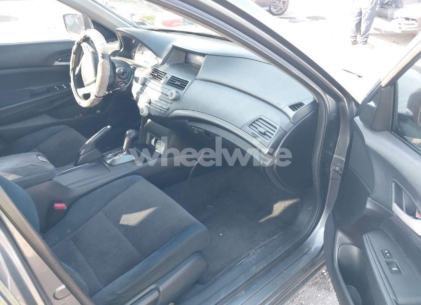 Photo 5 of 2009 Honda Accord 2.4 LX-P (VIN 1HGCP26419A160783)