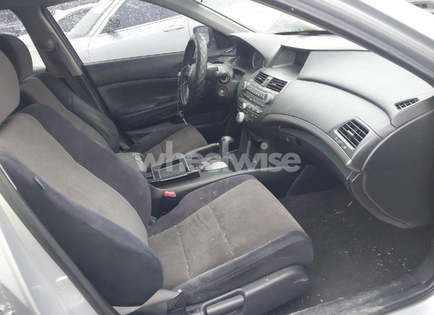 Photo 5 of 2009 Honda Accord 2.4 LX-P (VIN 1HGCP26429A041768)