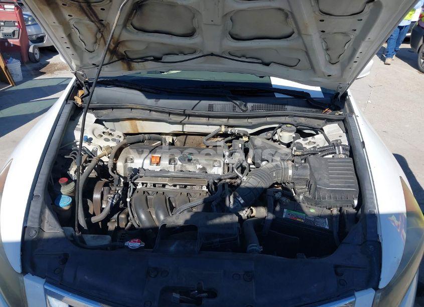 Photo 10 of 2009 Honda Accord 2.4 LX-P (VIN 1HGCP26429A063043)