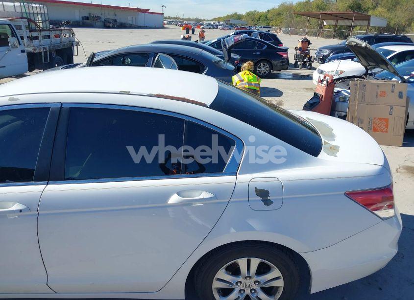 Photo 14 of 2009 Honda Accord 2.4 LX-P (VIN 1HGCP26429A063043)