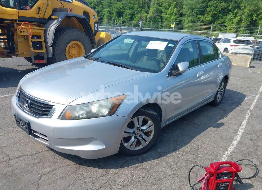 Photo 2 of 2009 Honda Accord 2.4 LX-P (VIN 1HGCP26429A119692)